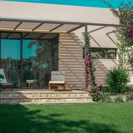 בית כפרי Masseria Le Fabriche מארוג'ו