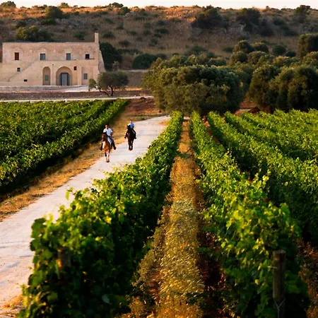 Casa di campagna Masseria Le Fabriche Maruggio