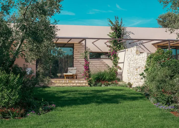 منزل ريفي Masseria Le Fabriche *